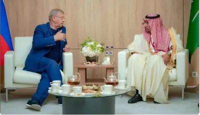 وزير الصناعة يبحث في روسيا فرص التعاون في القطاعات ذات الأولوية