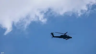 سقوط مروحية أميركية من طراز أباتشي قرب مضيق هرمز ونجاة طاقمها