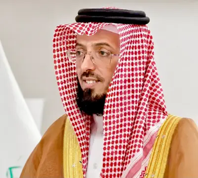 محمد الأسمري ينال الدكتوراه بمرتبة الشرف الأولى في السنة وعلومها