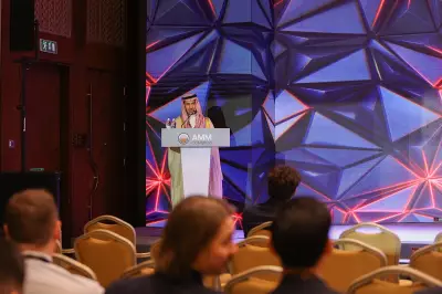 نائب وزير الصناعة يبحث تعزيز التعاون التعديني مع كازاخستان