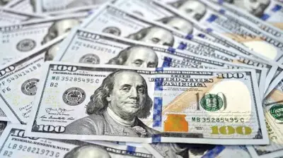 الدولار يسجل أعلى مستوى في 13 شهراً مع ترقب رفع الفائدة الأمريكية