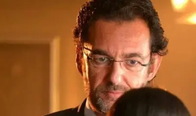 إصابة الفنان محمد مرزبان في حادث سير مروع ونقله للمستشفى