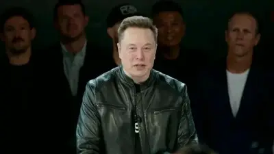 إيلون ماسك يدخل التاريخ كأول تريليونير في العالم