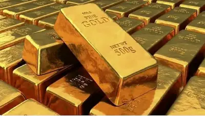تراجع أسعار الذهب بأكثر من 1% مع تماسك الدولار وتوقعات رفع الفائدة الأمريكية