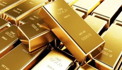 الذهب يرتفع أكثر من 1% مع تراجع النفط بعد اتفاق أميركي إيراني
