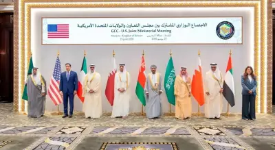 الخليج وأمريكا يرفضان السلاح النووي الإيراني ويسعيان لفتح مضيق هرمز