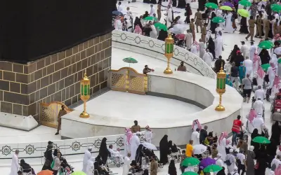 شؤون الحرمين تحدد مواعيد دخول حجر إسماعيل للنساء والرجال يومياً