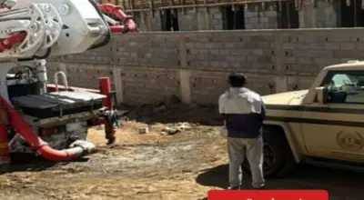 ضبط مقيم هندي لتلويث البيئة بتفريغ مواد خرسانية في عسير