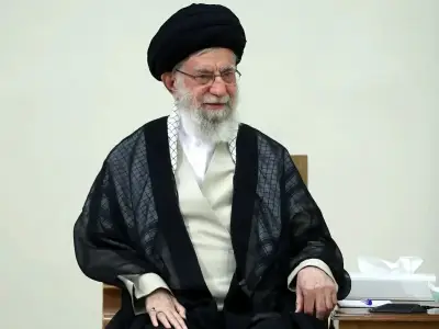 بعد 4 أشهر من مقتله.. دفن جثمان خامنئي في مشهد 9 يوليو