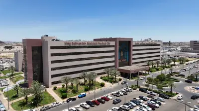 فريق طبي ينقذ شاباً من انفجار الشريان الأورطي بتقنية القسطرة في المدينة المنورة