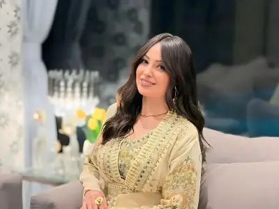 نرمين الفقي تقدم بلاغاً ضد خادمة نيجيرية بتهمة سرقة سلسلة من فيلتها
