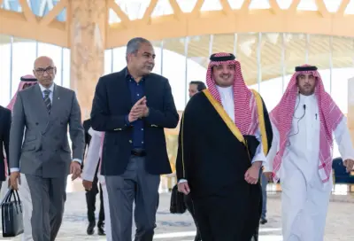 أمير القصيم يوجه بتشكيل فريق عمل لدراسة أوضاع العمالة المخالفة