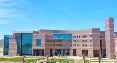 تجديد تعيين الدكتور ساري الزهراني عميدًا لكلية الآداب بجامعة الباحة