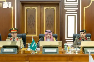 السعودية وقطر تبحثان مبادرات أمنية وعسكرية مشتركة