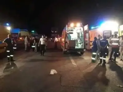 مصر: حادث مروع يودي بحياة طبيب وأبنائه الثلاثة على طريق البرشا بالمنيا
