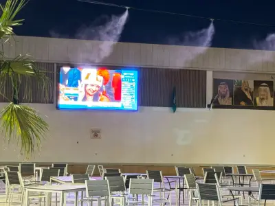 أجواء المونديال تحضر إلى بوليفارد مرات بشاشة عملاقة ونوافير وأنظمة تبريد