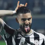 الشبب يمدد عقد كاراسكو حتى 2027 رسمياً