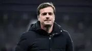 الإسباني كارليس مارتينيز نوفيل مدرباً جديداً لباير ليفركوزن حتى 2028