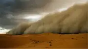 43 ساعة من العواصف الغبارية في دول الإقليم خلال يوم واحد