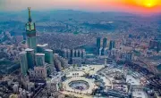 منح 6 مواقع تطويرية في مكة بقيمة 13.3 مليار ريال