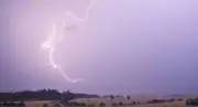 أمطار رعدية ورياح نشطة على مرتفعات جازان وعسير والباحة اليوم