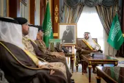 نائب أمير المدينة يطلع على الخطط الأمنية لاستقبال ضيوف الرحمن