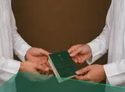 تحذير من الجوازات: استخدام وثائق سفر الغير يعرض لعقوبات نظامية