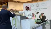 توزيع هدية خادم الحرمين من المصاحف على الحجاج بمطار المدينة