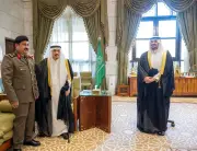أمير الرياض يقلد اللواء خالد الهماش رتبته الجديدة
