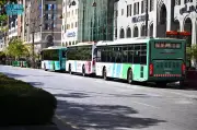 حافلات المدينة المنورة تربط الزوار بالمواقع التاريخية بمسارات جديدة