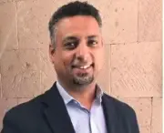 الحكومة اليمنية تتهم الحوثيين باغتيال مسؤول بارز في عدن