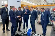 وزير الصناعة يزور مركزاً هندسياً روسياً لبحث التعاون في التقنيات المتقدمة