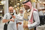 جهود متواصلة لتعطير المسجد النبوي بالبخور والعود الفاخر