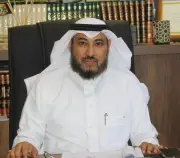 مستشار شرعي وقانوني: 