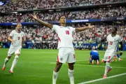 إنجلترا تسقط كرواتيا 4-2 وتنطلق بقوة نحو مونديال 2026