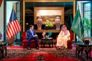 فيصل بن فرحان يبحث الاتفاق الأمريكي-الإيراني مع وزراء أمريكا وقطر وعمان