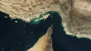 إيران توافق على خط اتصال لتأمين الملاحة في مضيق هرمز والإفراج عن 12 مليار دولار
