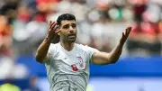 قائد إيران يهاجم إنفانتينو بعد تعادل مونديالي مع مصر