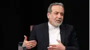 إيران تؤكد تصميمها على حقها في إدارة مضيق هرمز وترفض التدخل الخارجي