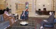 رئيس وزراء لبنان يستقبل سفير السعودية الجديد في بيروت