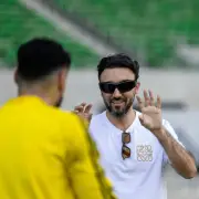 الفيصل يطمئن على جاهزية حراس الأخضر بتقنية حديثة في المونديال