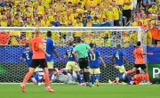 هولندا تثأر لتونس وتسحق السويد 5-1 في كأس العالم