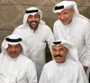 راشد الماجد يلبي دعوة سالم الهندي في الكويت بحضور عبد الله الرويشد