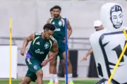 السعودية تستعد لمواجهة أوروغواي بقيادة بييلسا في افتتاحية كأس العالم