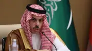 وزير الخارجية يصل عمّان للمشاركة في اجتماع جامعة الدول العربية الـ165