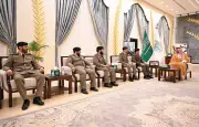 محافظ الطائف يقلّد 10 ضباط شرطة رتبهم الجديدة بعد الترقية