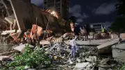 زلزالان بقوة 7.5 درجة يضربان كراكاس ويسفران عن 32 قتيلاً و700 جريح