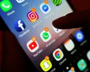 حظر وسائل التواصل للأطفال دون 16 عاماً يشعل مواجهة بين بريطانيا وشركات التكنولوجيا
