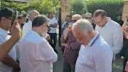 الأبيض يهيمن على جنازة الفنان محمد مرزبان في القاهرة
