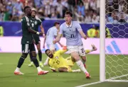 سر النجوم الأربعة على قمصان الأوروغواي رغم فوزها بكأس العالم مرتين